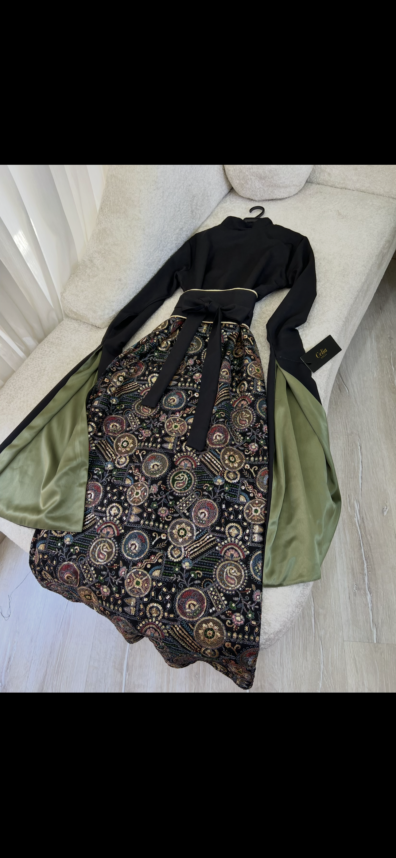 Toujan Olive - Size Up Recommended