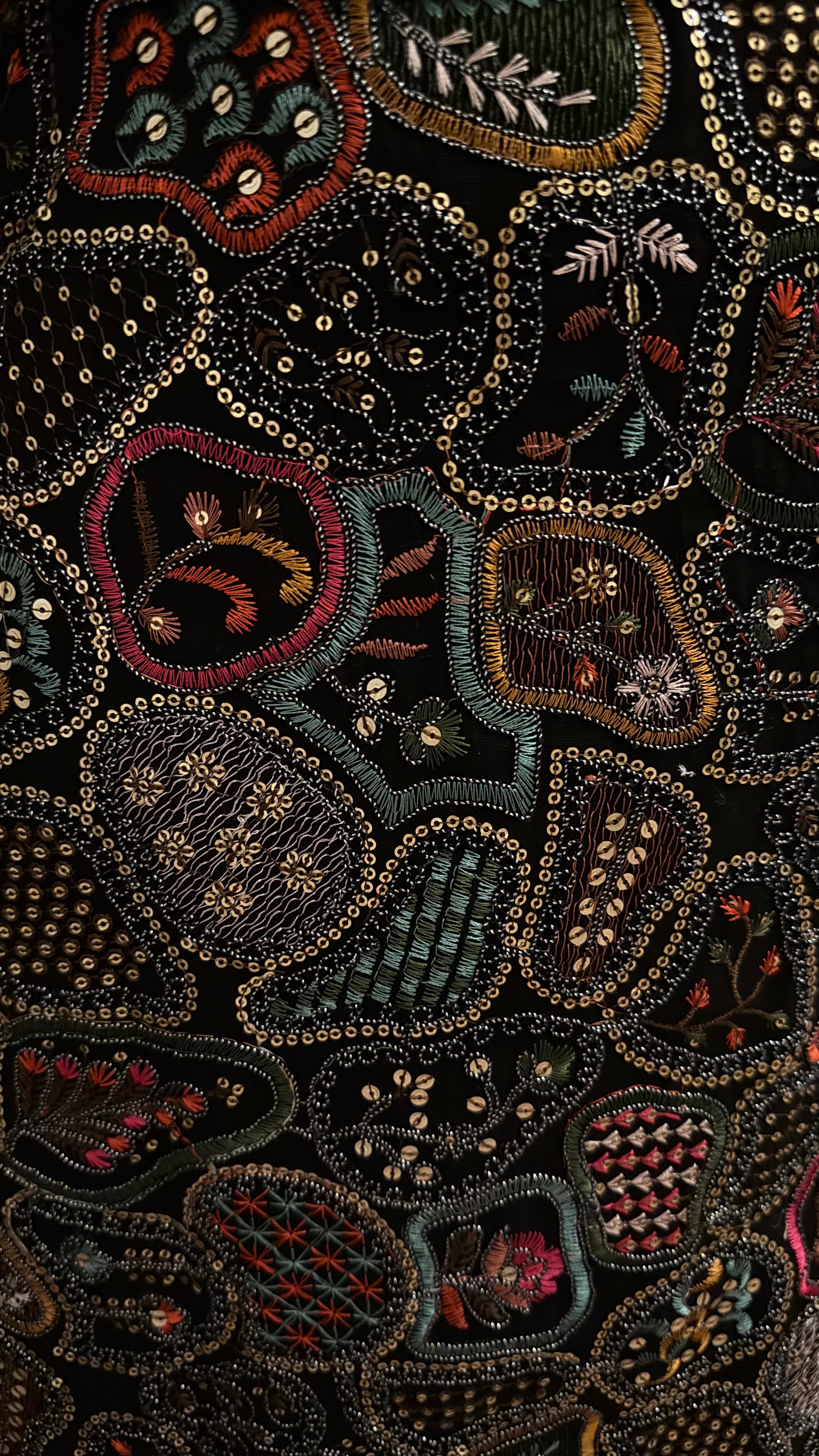 Amber Noir - New